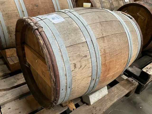 Houten vat bier - afbeelding 1 van  4