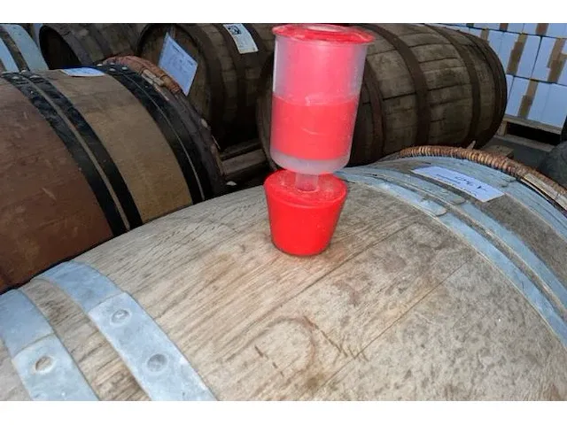 Houten vat bier - afbeelding 3 van  6