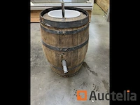 Houten vat met wastafel