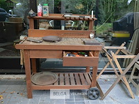 Houten verrijdbare buitenkeuken met inhoud