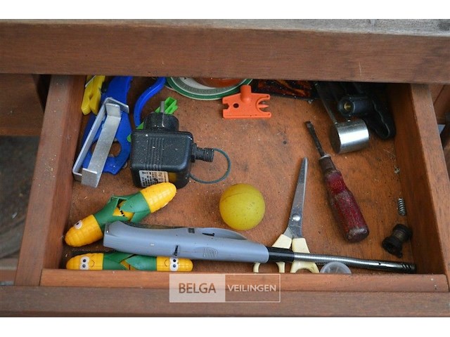 Houten verrijdbare buitenkeuken met inhoud - afbeelding 3 van  6