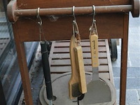 Houten verrijdbare buitenkeuken met inhoud - afbeelding 6 van  6