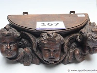 Houten wandhouwwerk vv 3 figurenn - afbeelding 2 van  3