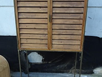 Houten wandkast tweedeurs - afbeelding 1 van  4