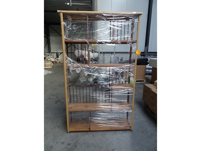 Houten wandkast - afbeelding 1 van  2