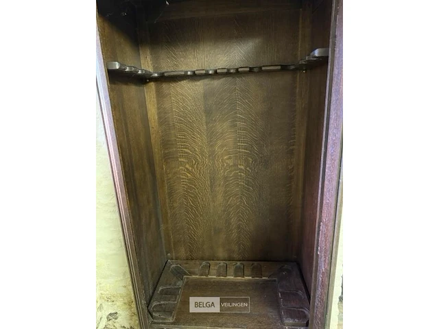 Houten wapenkast - afbeelding 2 van  2