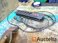 Houten werkbank en zijn inhoud - afbeelding 10 van  11