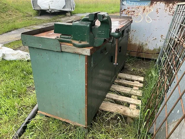 Houten werkbank - afbeelding 2 van  6