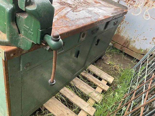 Houten werkbank - afbeelding 5 van  6