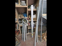 Houten werkplaatskast en inhoud - afbeelding 18 van  24