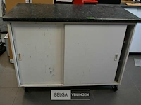Houten werktafel op wielen - afbeelding 3 van  4