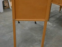 Houten wiegje met wielen - afbeelding 3 van  5