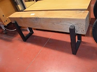 Houten zitbank met zwart metalen voet afm. 128x30x55 - afbeelding 1 van  5