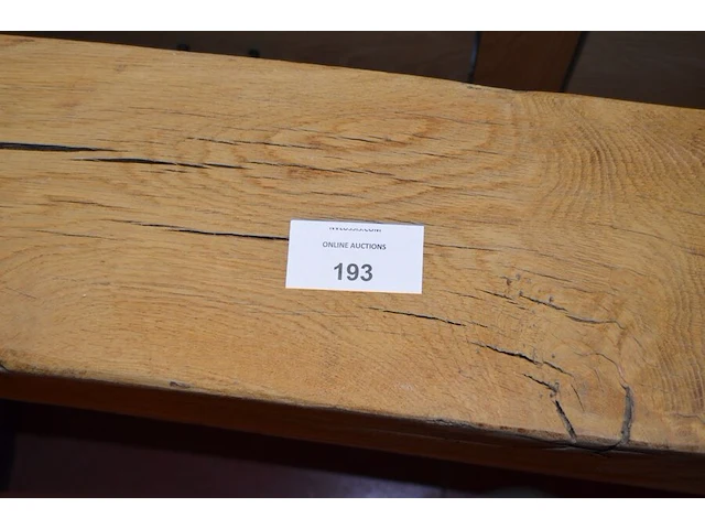 Houten zitbank met zwart metalen voet afm. 128x30x55 - afbeelding 2 van  5