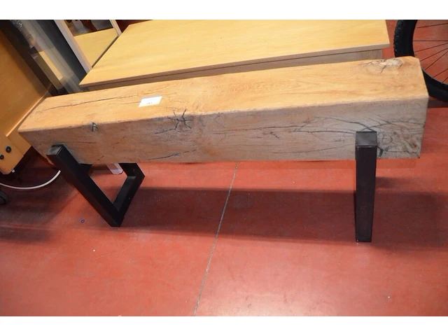 Houten zitbank met zwart metalen voet afm. 128x30x55 - afbeelding 5 van  5