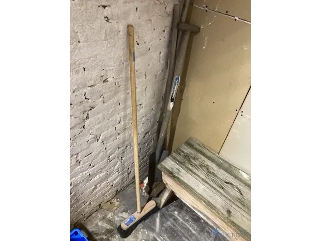 Houten zitbankje - afbeelding 2 van  3