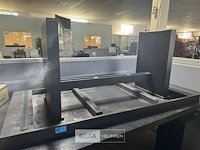 Houten zwarte massieve tafel l190xb88xh77 cm - afbeelding 3 van  3