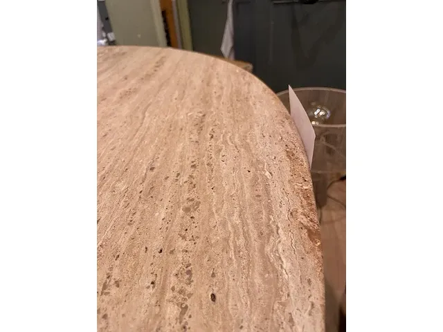 Houten/stenen tafel - afbeelding 6 van  7