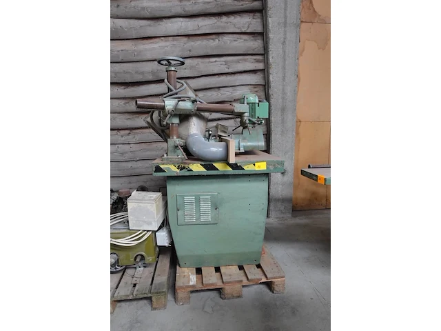 Houtfreesmachine scm - afbeelding 1 van  12