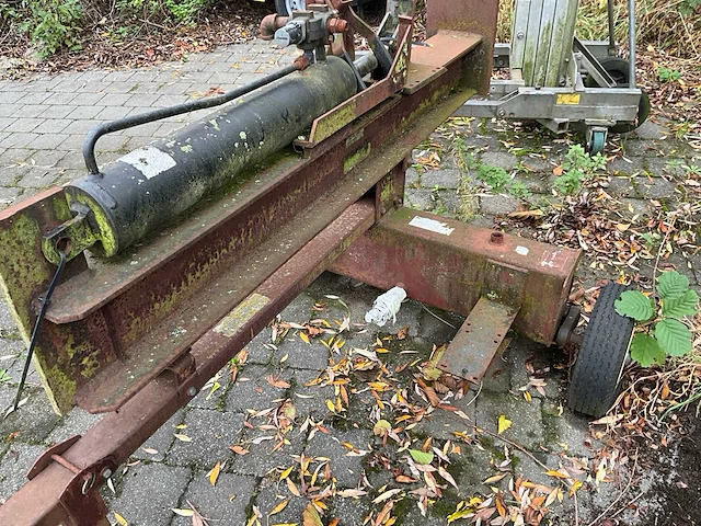 Houtkliefmachine - afbeelding 5 van  8