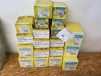 Houtschroeven en boutjes - afbeelding 1 van  3