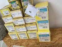 Houtschroeven en boutjes - afbeelding 2 van  3