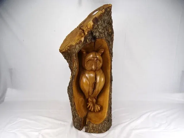 Houtsculpture uil - afbeelding 1 van  4
