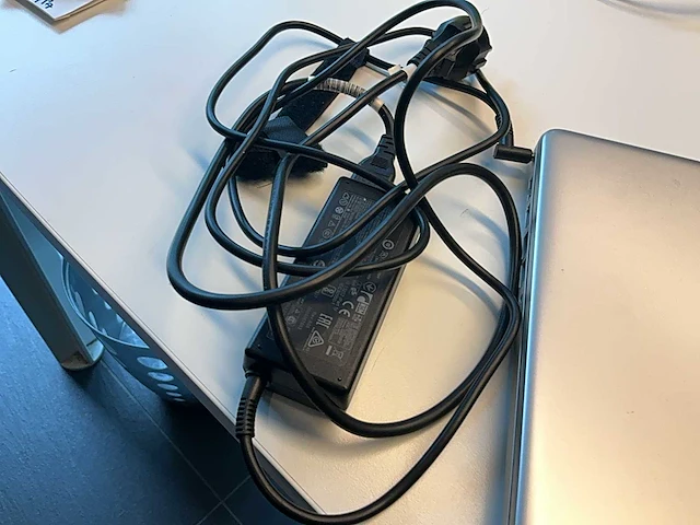 Hp 15-da laptop - afbeelding 2 van  7