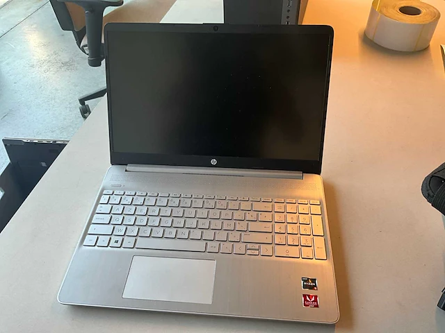 Hp 15-eq0015nb laptop - afbeelding 1 van  4