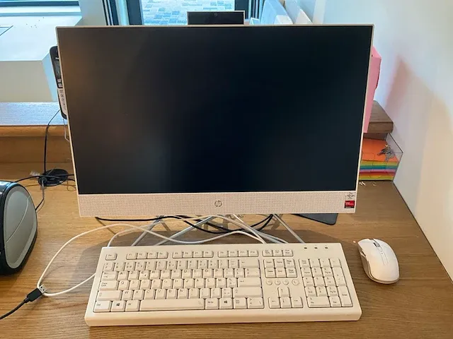 Hp desktop all-in-one - afbeelding 1 van  2