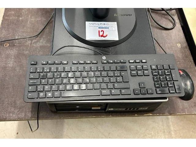 Hp desktop + scherm en toebehoren - afbeelding 3 van  6
