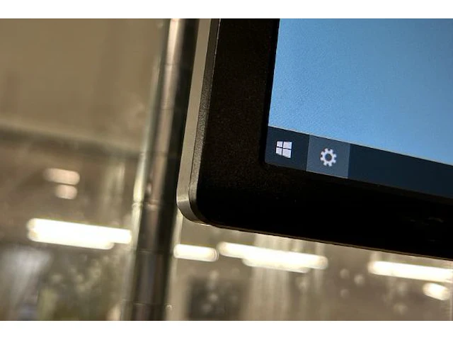 Hp desktop, scherm en toebehoren - afbeelding 4 van  6