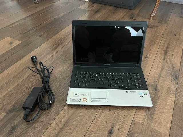 Hp laptop - afbeelding 1 van  7