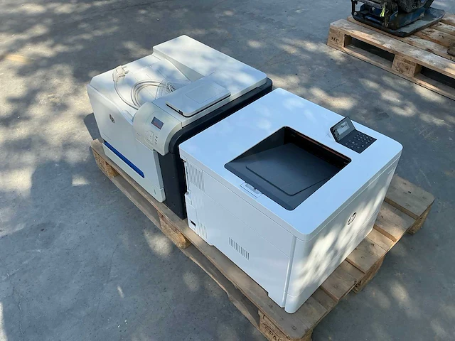 Hp laserprinter (2x) - afbeelding 1 van  8
