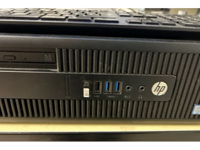 Hp pro desk + scherm en toebehoren - afbeelding 6 van  6