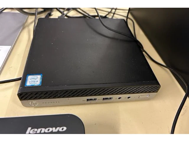 Hp pro desk + scherm en toebehoren - afbeelding 5 van  7