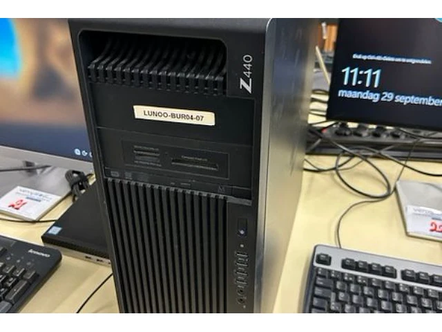 Hp pro desk + scherm en toebehoren - afbeelding 5 van  7