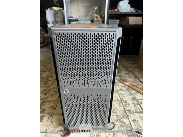 Hp proliant ml350p gen8 server - afbeelding 2 van  9