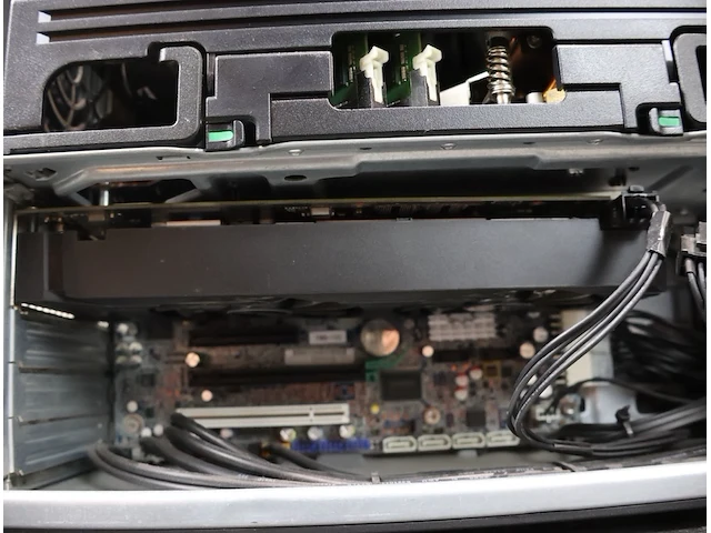 Hp z620 workstation + gtx 1060 6gb - afbeelding 10 van  13