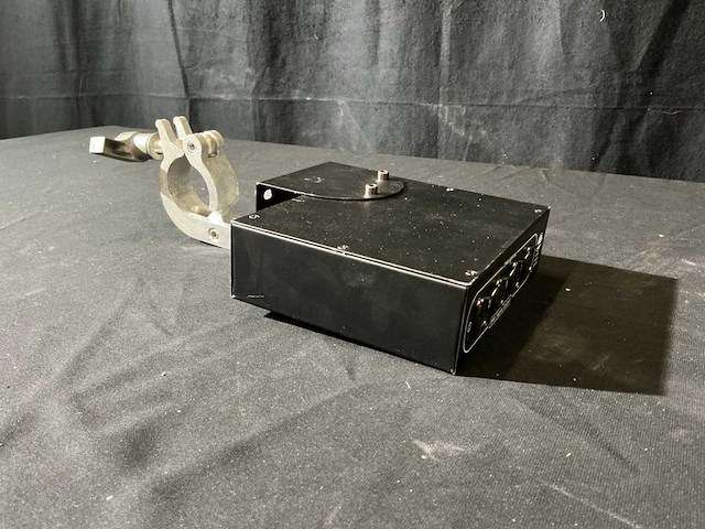 Hq hqdb 10001 dmx-verdelings- of splitter/booster-unit - afbeelding 2 van  5