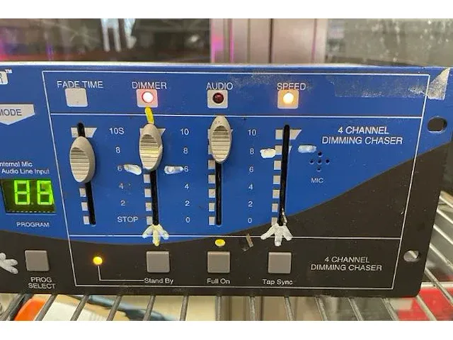 Hq power 4 channel dimming chaser - afbeelding 4 van  8