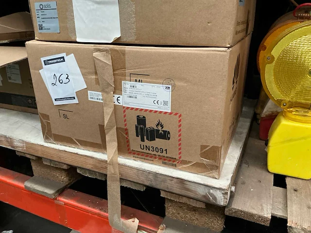 Huawei sun 2000-2ktl-l1 omvormer - afbeelding 2 van  3