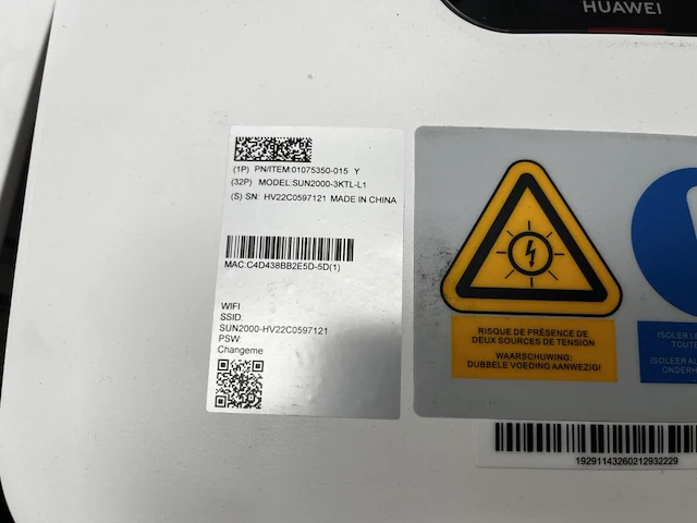 Huawei sun2000-3ktl-l1 solar inverter - afbeelding 2 van  4