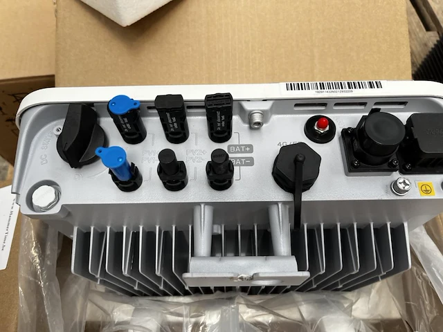 Huawei sun2000-4.6ktl-l1 solar inverter - afbeelding 3 van  4