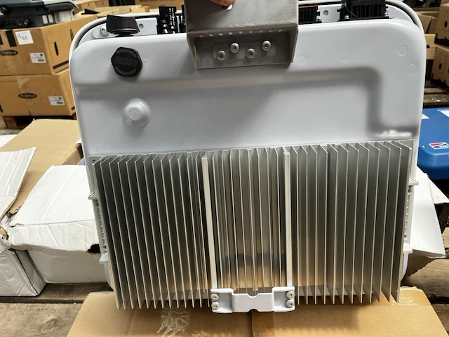 Huawei sun2000-8ktl-m1 solar inverter - afbeelding 3 van  3