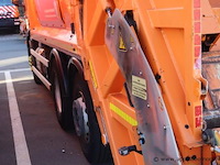 Huisvuilvrachtwagen iveco ad260sy, datum 1ste inschrijving 30/3/2015, chassisnummer wjme2nnh60c305657, km-stand keuring op 2/25 87.748, euro vi, diesel, kenteken + gelijkvormigheidsattest - afbeelding 17 van  20