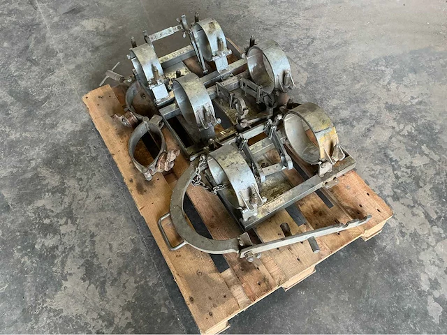 Hulpstukken klemmen pe overige aannemersmateriaal - afbeelding 3 van  3