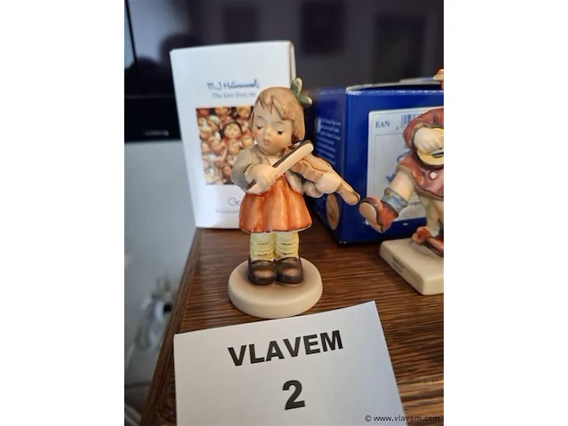Hummelbeeldje - afbeelding 1 van  2