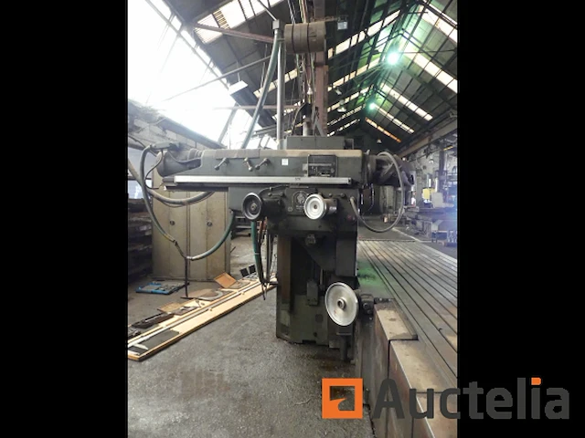 Huron ru 881 3-assige cnc universele freesmachine - afbeelding 8 van  18