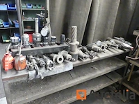 Huron ru 881 3-assige cnc universele freesmachine - afbeelding 9 van  18